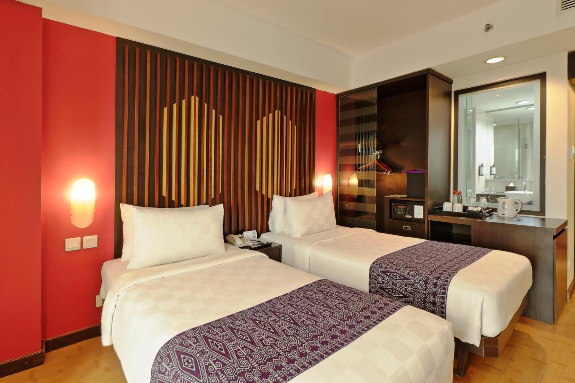 Mercure Pontianak City Center Exterior photo